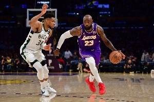 NBA尼克斯vs太阳直播_高清无插件观看入口