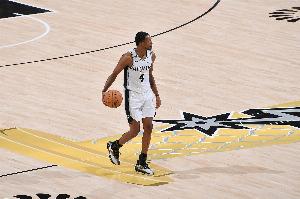 劲球NBA免费_高清免费直播_无插件在线观看入口