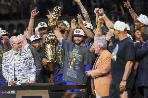 NBA雄鹿VS步行者_高清免费直播_无插件在线观看入口