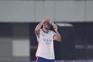 泽卡戴帽！泰山5-0广西恒宸晋级16强 陈蒲李小恒破门王大雷献助攻
