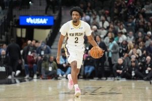 今晚NBA勇士vs热火直播_免费高清无插件观看