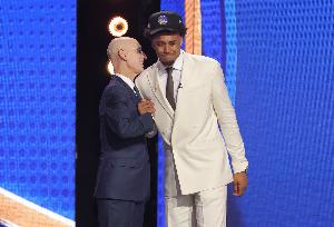 今晚01NBA手机版直播_免费高清无插件观看