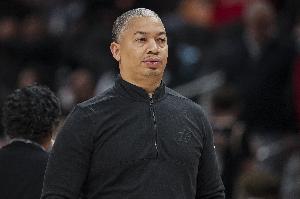 最新瓦格勒：泰伦·卢是一位极具智慧的教练&为人真诚 他VS我赞赏有加直播_无插件免费在线观看