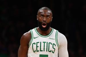 NBA独行侠vs雄鹿_在线直播_免费高清观看_进球集锦