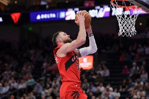 免费观看NBA湖人vs独行侠直播_无插件在线免费观看