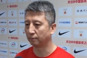 老鹰vs灰熊_高清直播_无插件在线观看