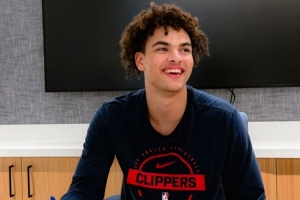 免费观看01NBA宿舍看直播_无插件在线免费观看