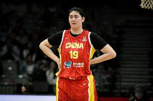 独木难支！张子宇12投11中&罚球6中6 空砍全场最高28分10板4帽-w1