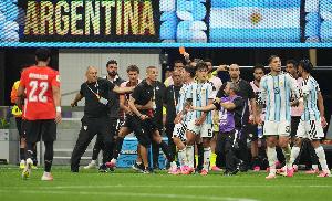 天空：埃及已针对判罚向FIFA正式投诉，要求将主裁莱特西耶除名